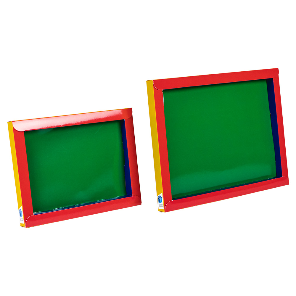 medal book yellow green MBA 206